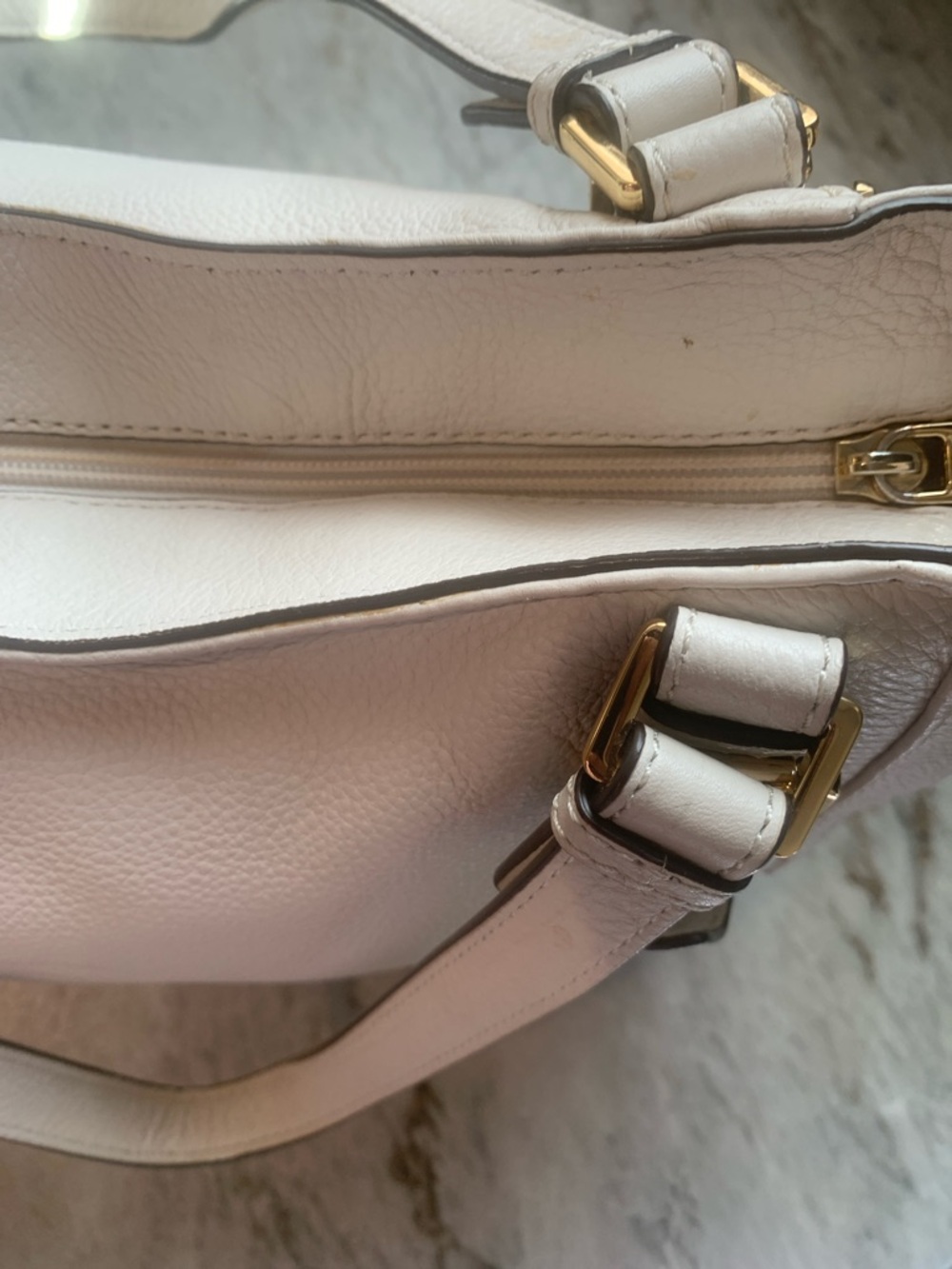 Michael Kors Cream Leather Shoulder Bag with Gold Hardware - Picture 12 of 16